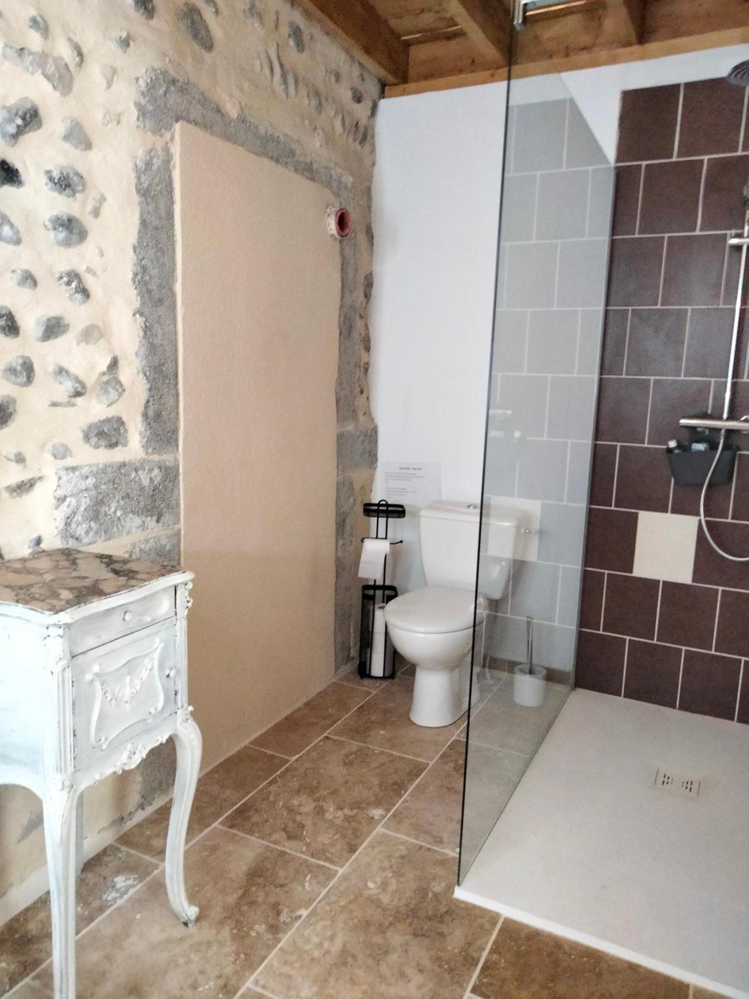 מלון Chomérac La Grange De Sabatas מראה חיצוני תמונה