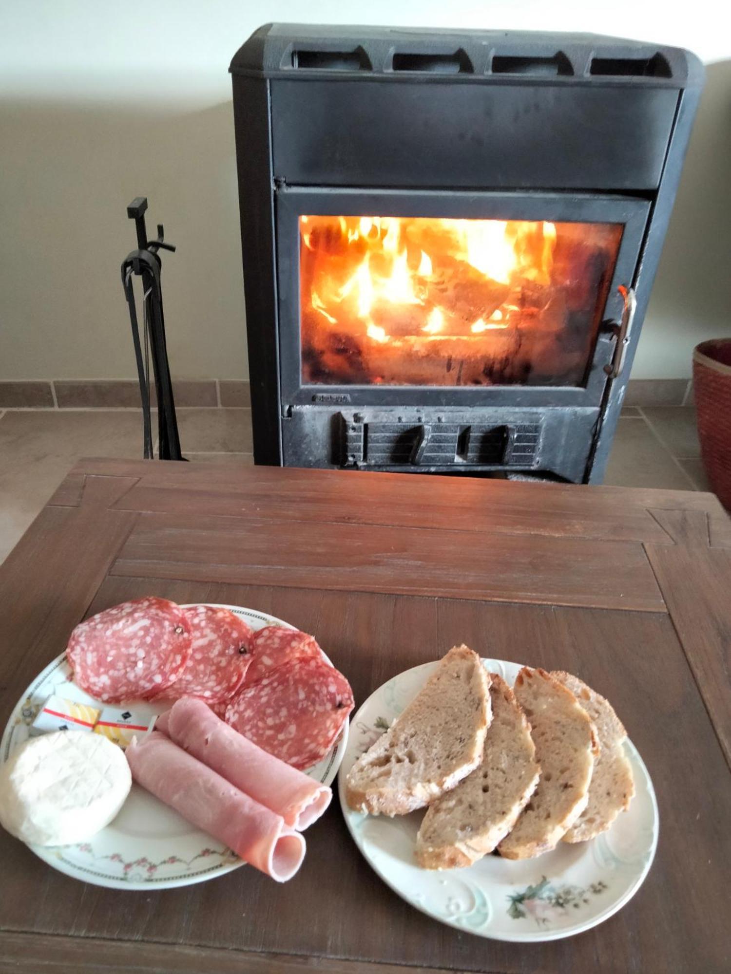 מלון Chomérac La Grange De Sabatas מראה חיצוני תמונה